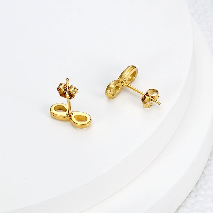 Love Unlimited Number 8 Earrings Creative Lucky Number Ladies Titanium Steel
