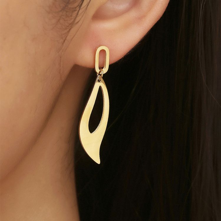 Fashion Leaf Ladies Earrings Titanium Steel Plated 18k Gold
