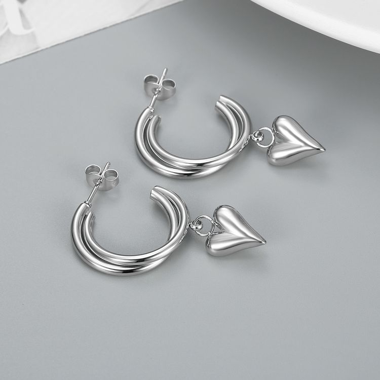 Trendy C-shaped double ring love heart female titanium steel earrings peach