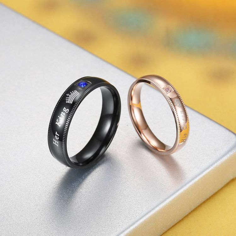 Hot Jewelry Wholesale her King his Queen Couple's Ring Personalized Titanium Steel Crown Ring