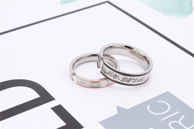 Europe and the United States fashion personalized Cubic zircon titanium steel couple ring wholesale