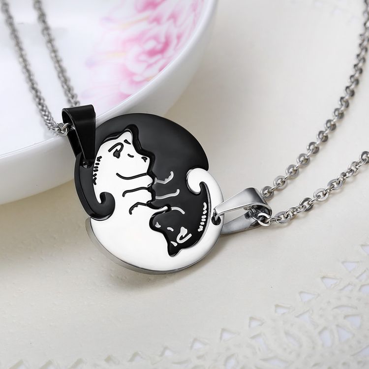 Creative dog hug pendant Wholesale Couple stainless steel Necklace 