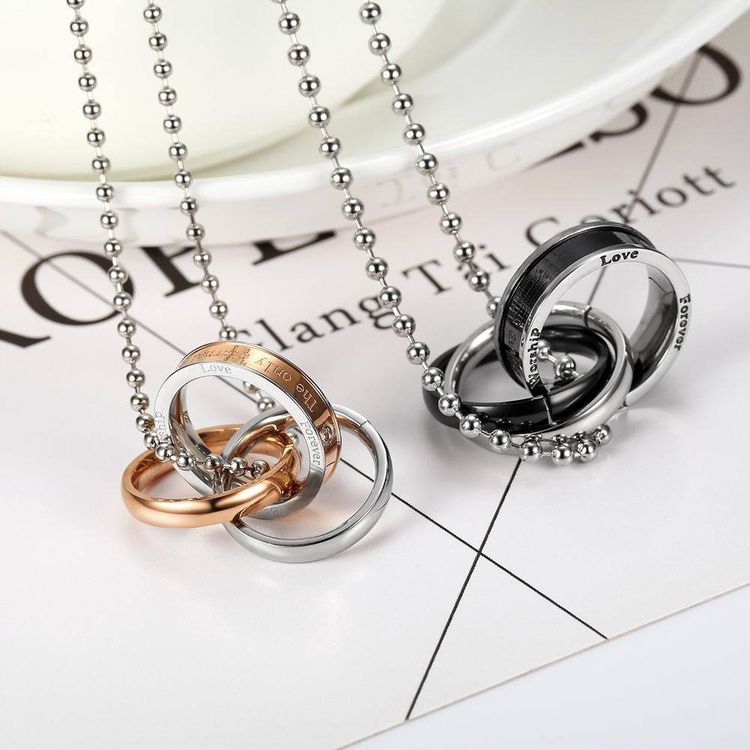 Fashion Three Ring Romance Couple Pendant Titanium Steel Couple Necklace 
