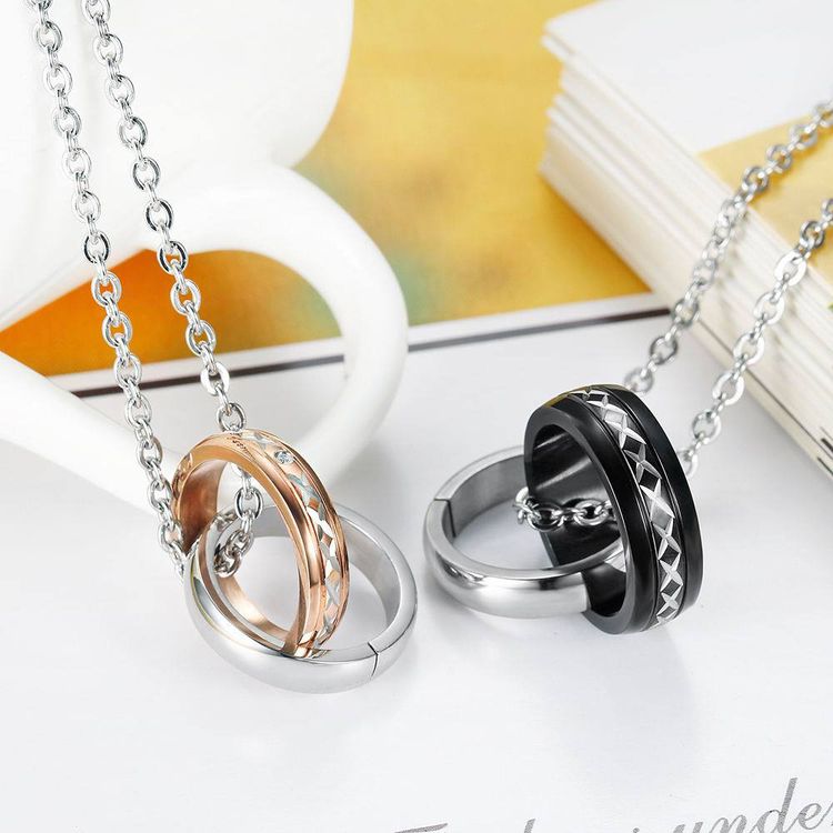 Wholesale Creative Celebrity Titanium steel couple pendant necklace