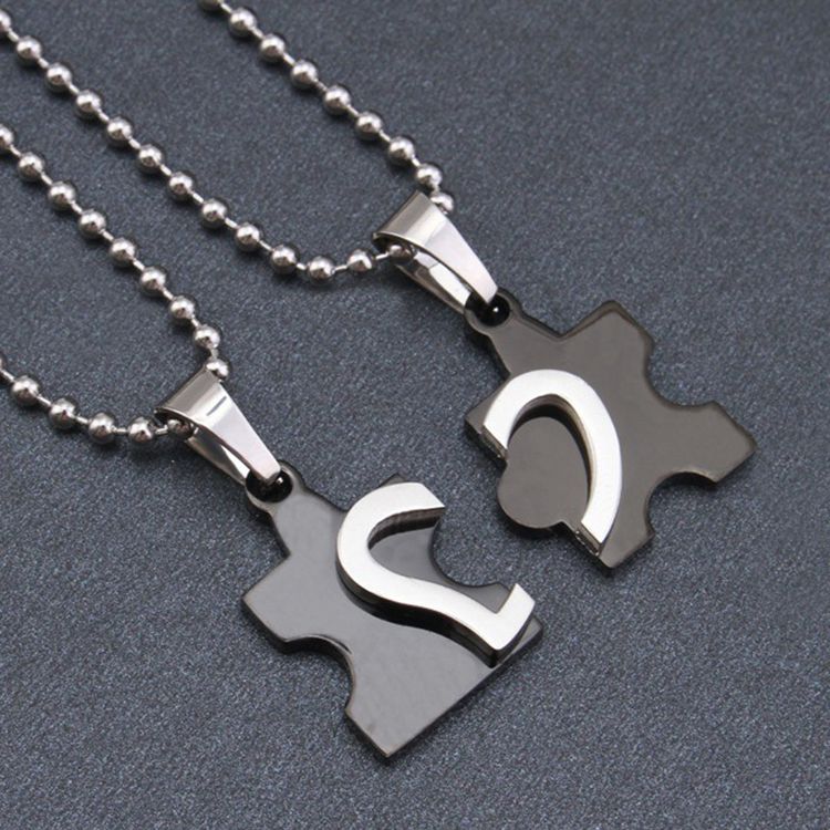  Creative Heart Puzzle Pendant Wholesale Titanium Couple Necklace