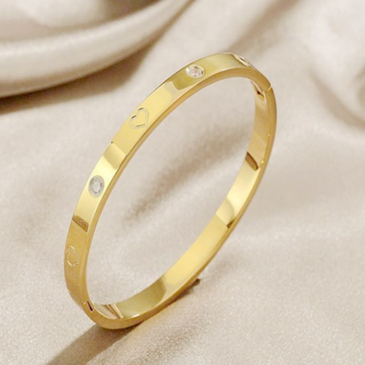 Love-shaped Titanium Steel Zircon Bracelet For Ladies | Wholesale Jewelry Only 7