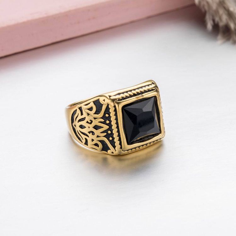 Noble Fashion Black Gemstone Men's Gold Titanium Steel Ring | Wholesale Jewelry Only 2