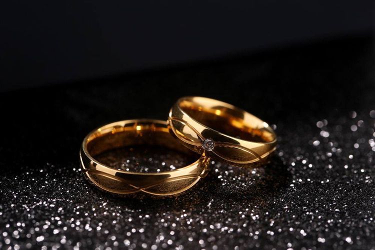 Korean version of the fashion trend couple ring 18K gold with zirconia creative stainless steel couple ring  | Wholesale Jewelry Only 2