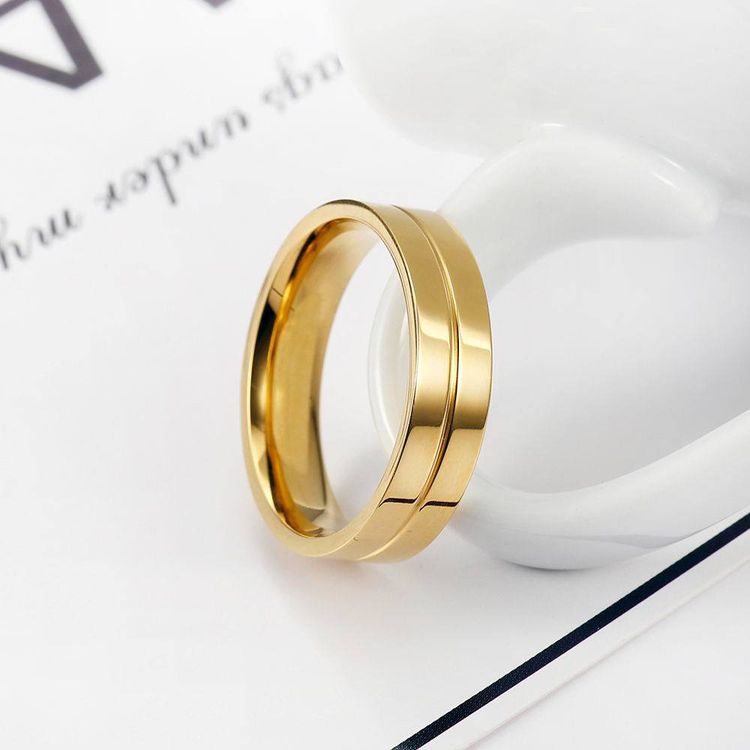 Hot new stainless steel fashion 18K men's and women's rings Couple titanium steel ring | Wholesale Jewelry Only 4