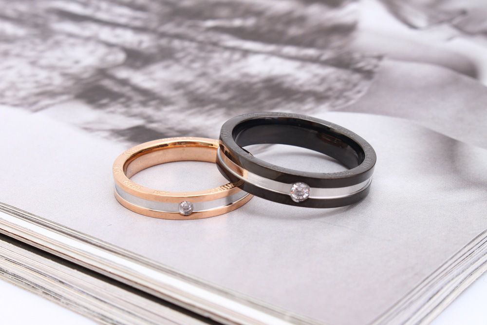 Hundred fashion diamonds black gold titanium steel men's and women's rings | Wholesale Jewelry Only 1