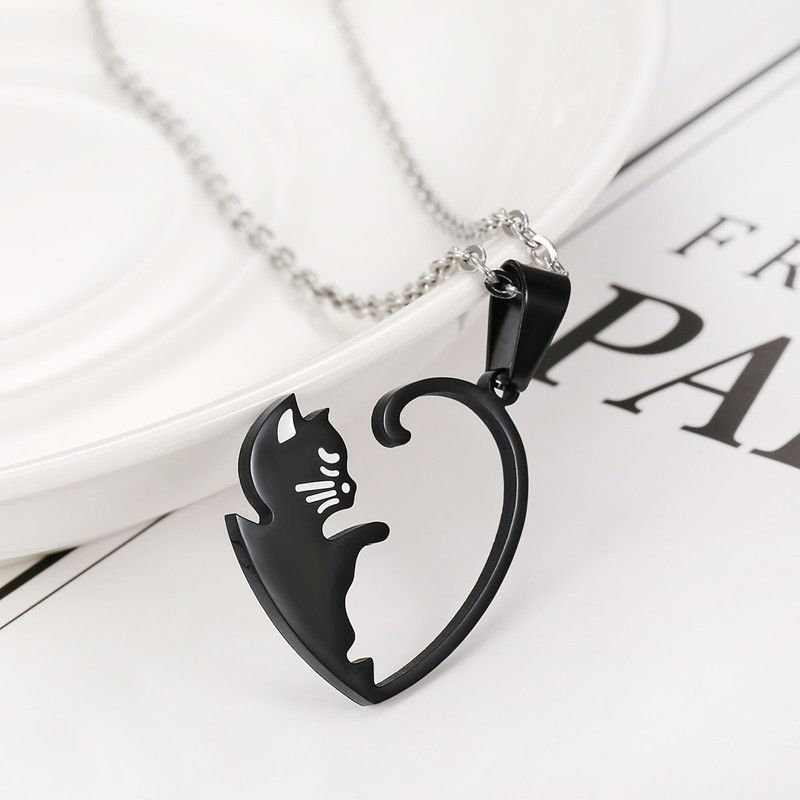 Titanium Steel Creative Black and White Cat Embrace Couple's Necklace | Wholesale Jewelry Only 2