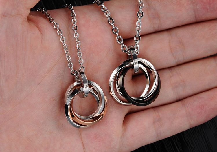 New Fashion Ring-shaped CZ pendant couple titanium steel necklace | Wholesale Jewelry Only 7